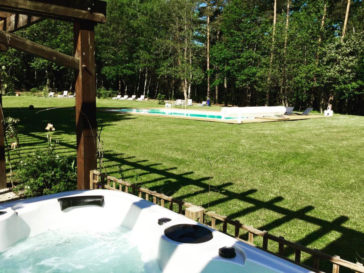 Chateau Des Essards Avec Piscine Et Jacuzzi Langeais Exterior foto